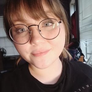 Meet your Posher, Abigail